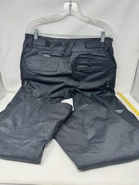 Columbia Black woman Cargo Snow Pants size, medium, waterproof preowned